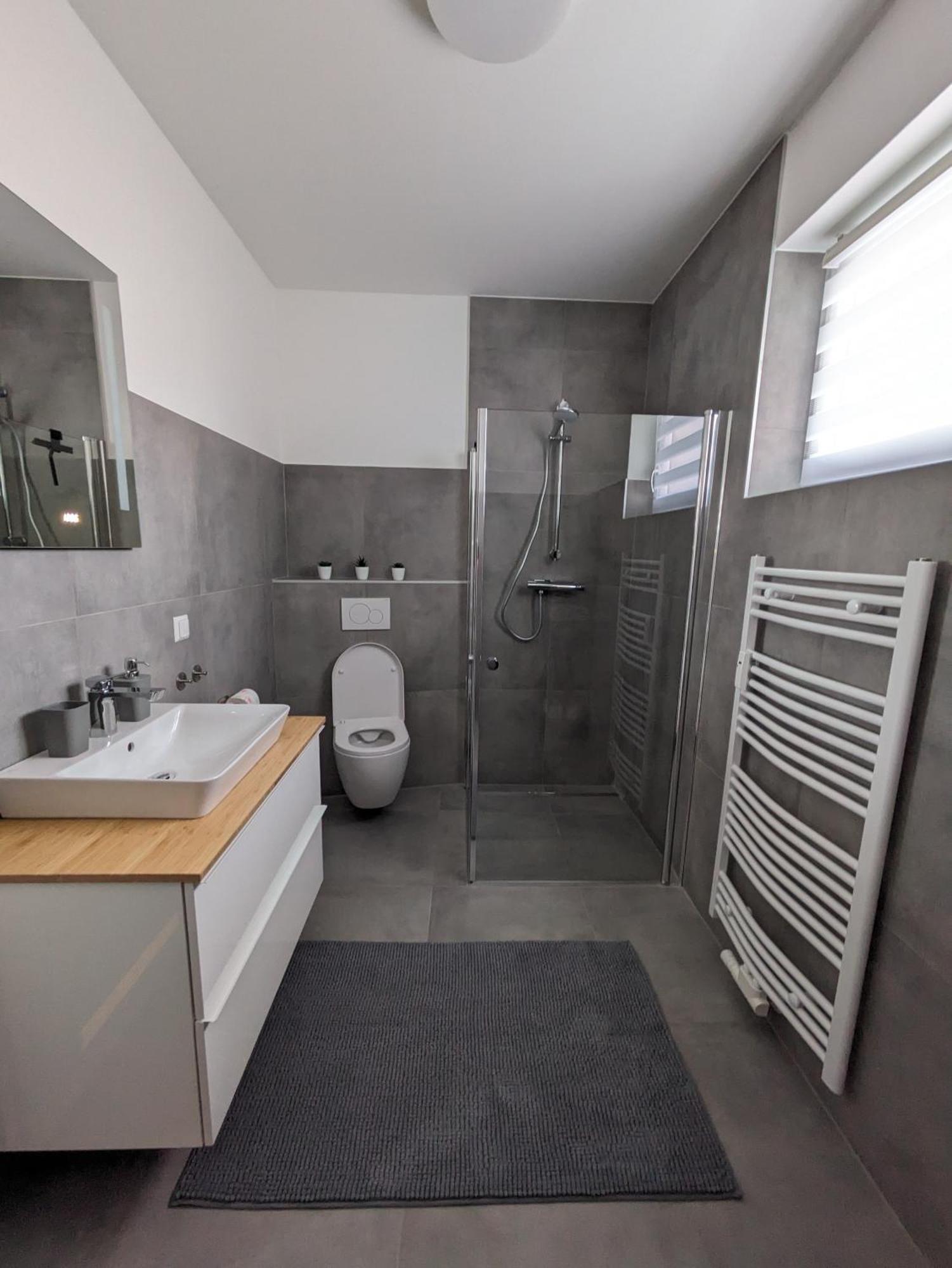 Charmante Ferienwohnung In فيلاخ المظهر الخارجي الصورة